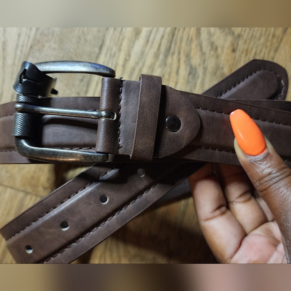 Sophos Sz Large 38-40 Men's brown genuine leather belt. Sz Large 38-40.  New!